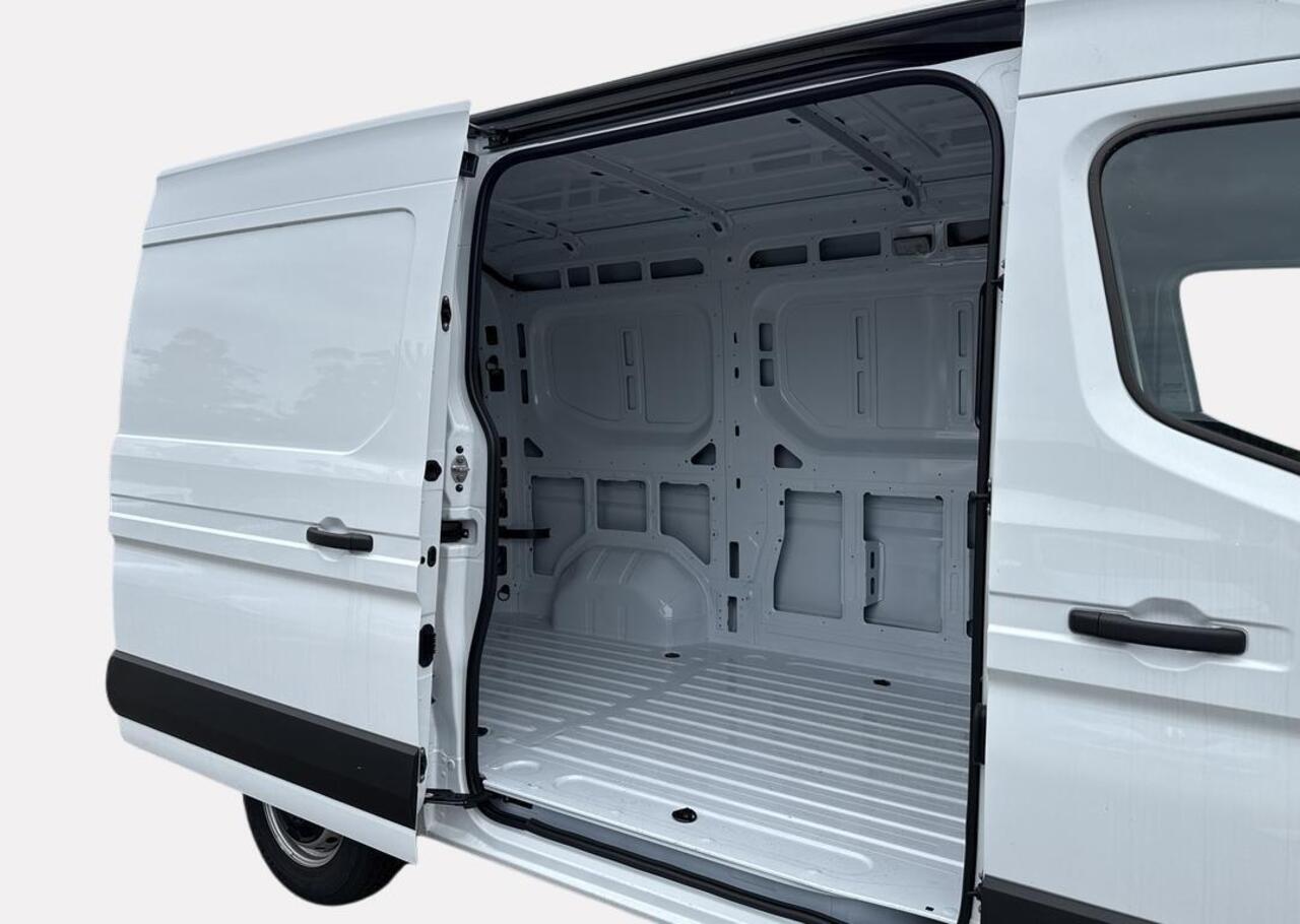 Renault MASTER T35 2.0 dCi 150 L2H2 Advance - vierseizoenbanden / additionele parkeerhulp / reservewiel / draadloze oplader