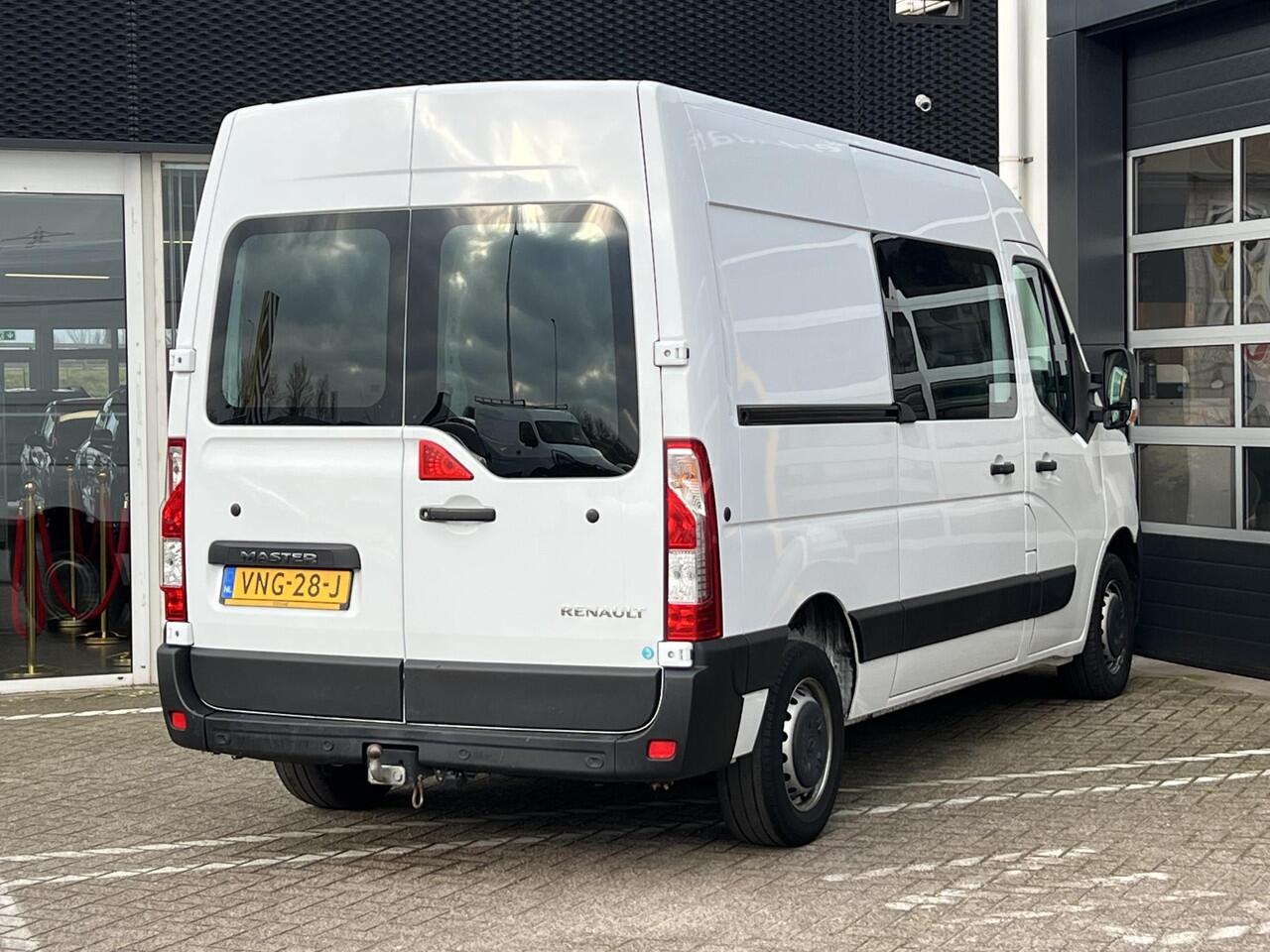 Renault MASTER T33 2.3 dCi 135 L2H2 Comfort | Trekhaak | Navigatie | DAB | Parkeersensoren | Airco |