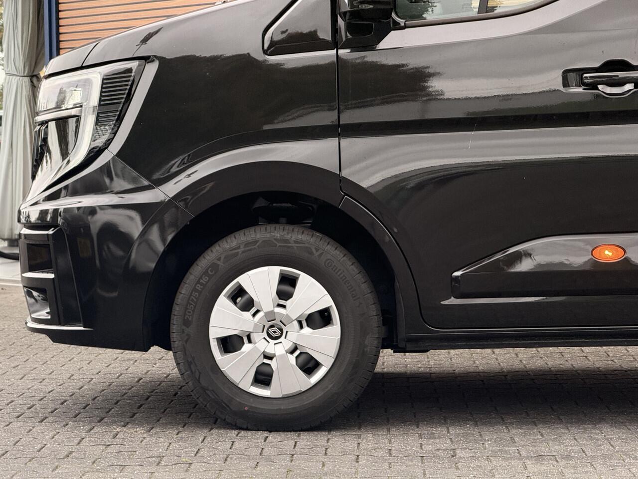 Renault MASTER T35 2.0 dCi 170pk L3 Extra Unieke uitvoering / Oprijwagen Katax opbouw / Alles in kleur gespoten / Carplay / Laadvermogen 1219 kg