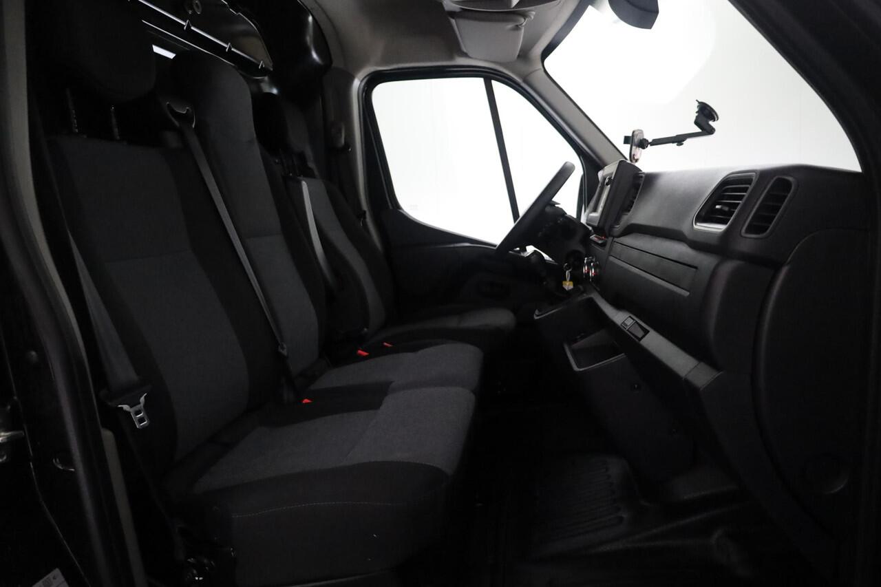 Renault MASTER T33 2.3 dCi 135 L2H2 Work Edition