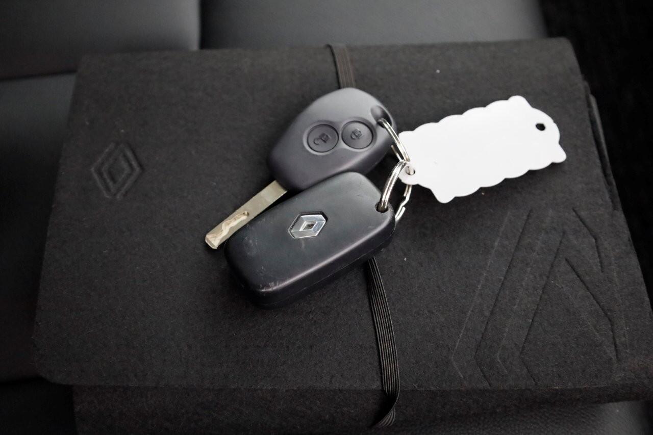 Renault MASTER T35 2.3 dCi 145pk L3 D.C. Kipper met hoge boorden 05-2023