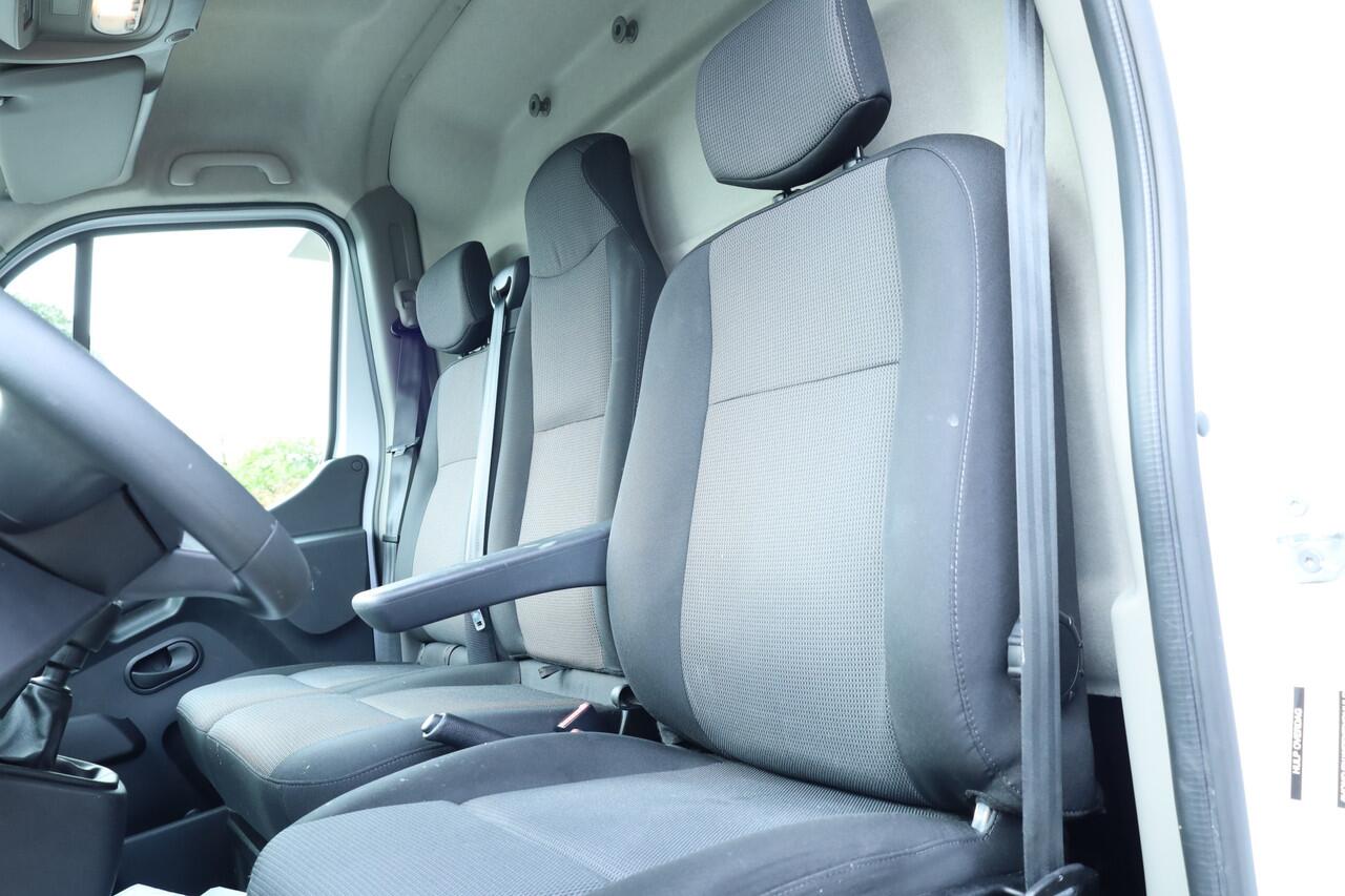 Renault MASTER T35 2.3 dCi 135 L3H2 Comfort | Navi | Airco | Cruise