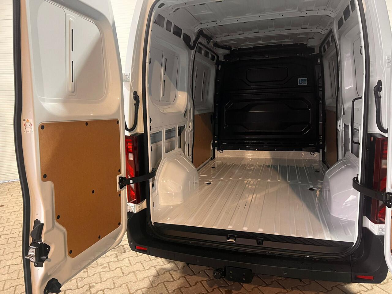 Renault MASTER T35 2.0 dCi 170 L2H2 Extra VVB EDITION Dubbele schuifdeur VVB345 BPM vrij! Benut nu nog uw voordeel!