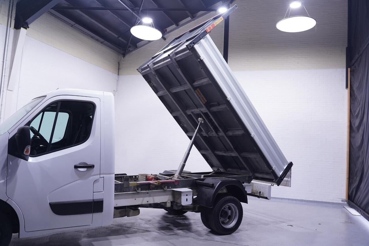 Renault MASTER 2.3 DCi 130 pk Dubbel Lucht Kipper, Trekhaak 3.500 kg Airco, LxBxH 320x203x40 cm, 3-Zits