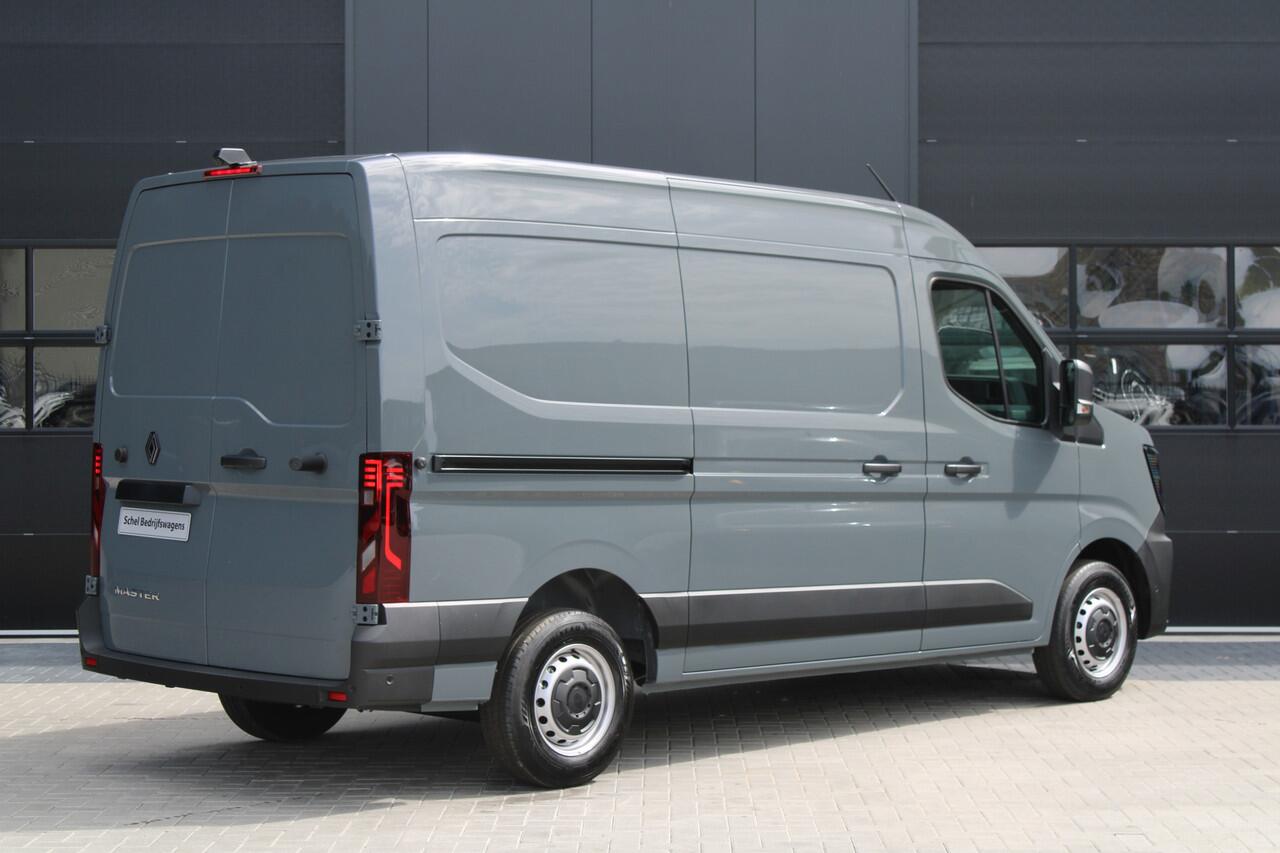 Renault MASTER T35 2.0 dCi 170pk L2H2 Extra - Navigatie - Camera - 270 gr deuren - Parkeersensoren - Draadloos laden - Rijklaar