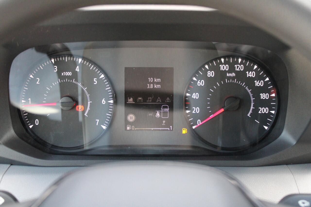 Renault MASTER T35 2.0 dCi 170pk L2H2 Extra - 2x Schuifdeur - Navigatie - Blind Spot - Camera - Stoelverwarming - Verwarmde voorruit - Rijklaar