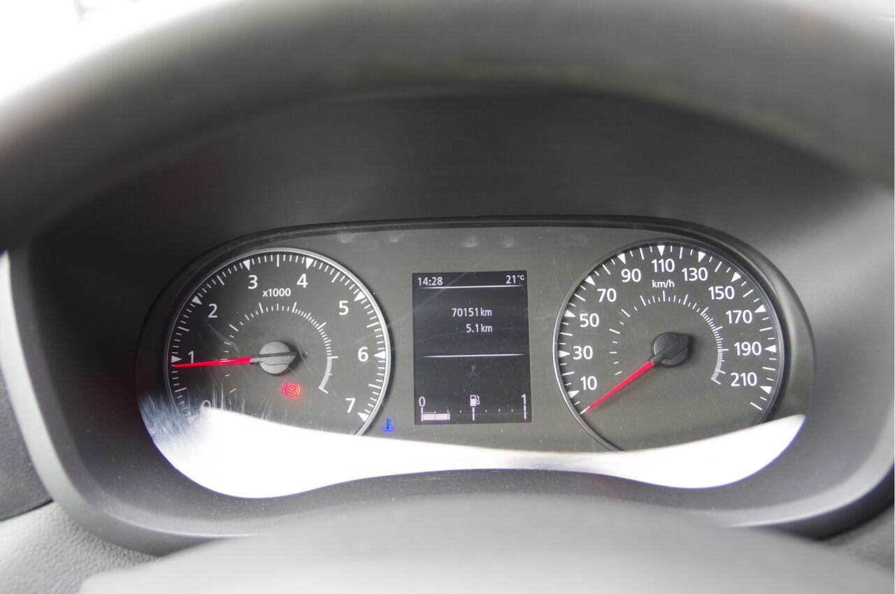 Renault MASTER T35 2.3 dCi 150PK L2H2 RED, DC-7P, 3.5T TREKHAAK, CAMERA, CRUISE, NAVI, AIRCO, PARKEERSENSOREN, NL AUTO, NAP, DUBBELE CABINE