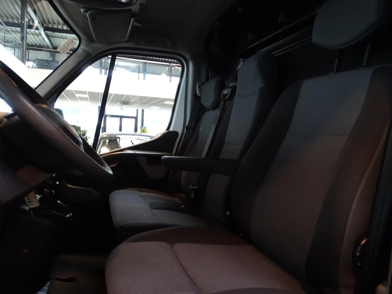 Renault MASTER T35 2.3 dCi L2H2 Energy