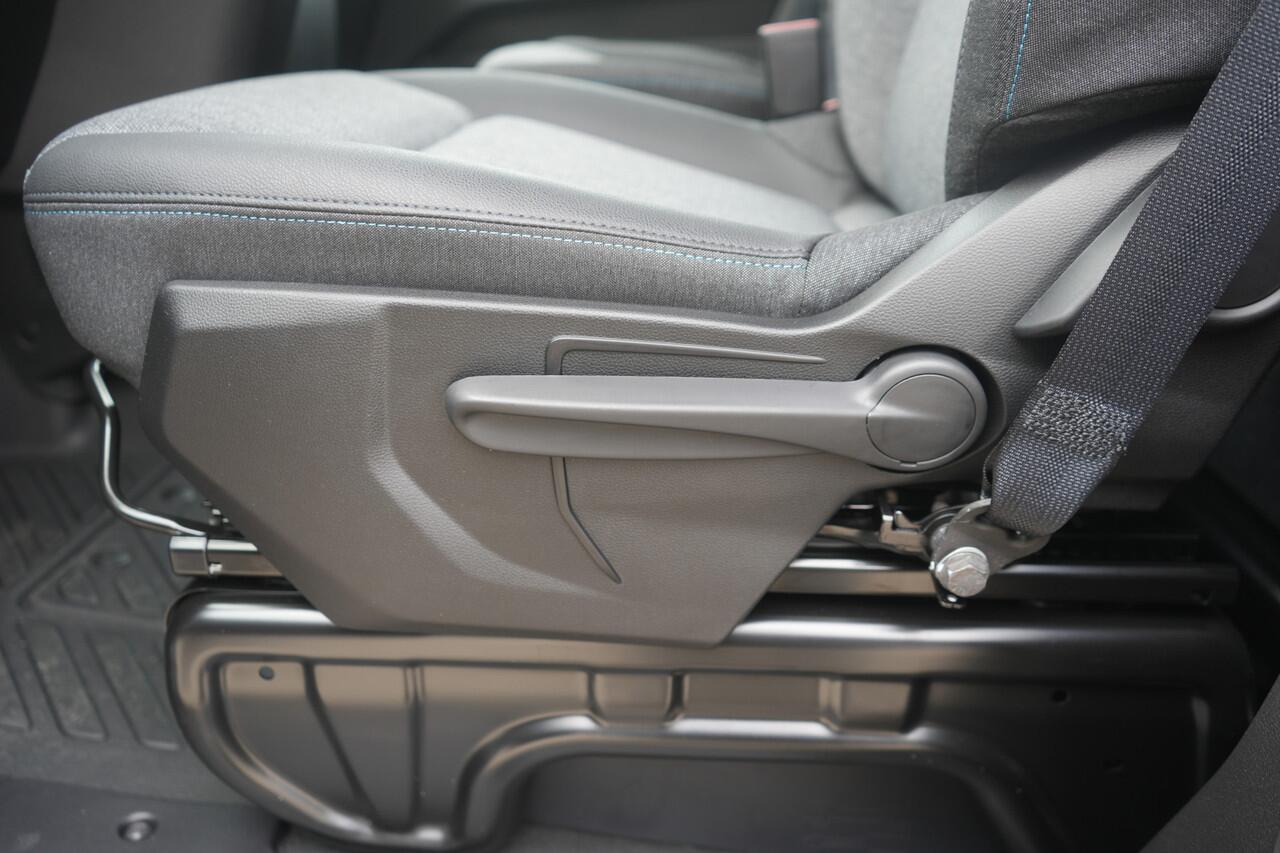 Renault MASTER T35 2.0 dCi 130 L2H2 Advance - VOORRAADVOORDEEL - Trekhaak - All Seasonbanden - Achteruitrijcamera - Stoelverwarming - Cruise Control - Trekhaak