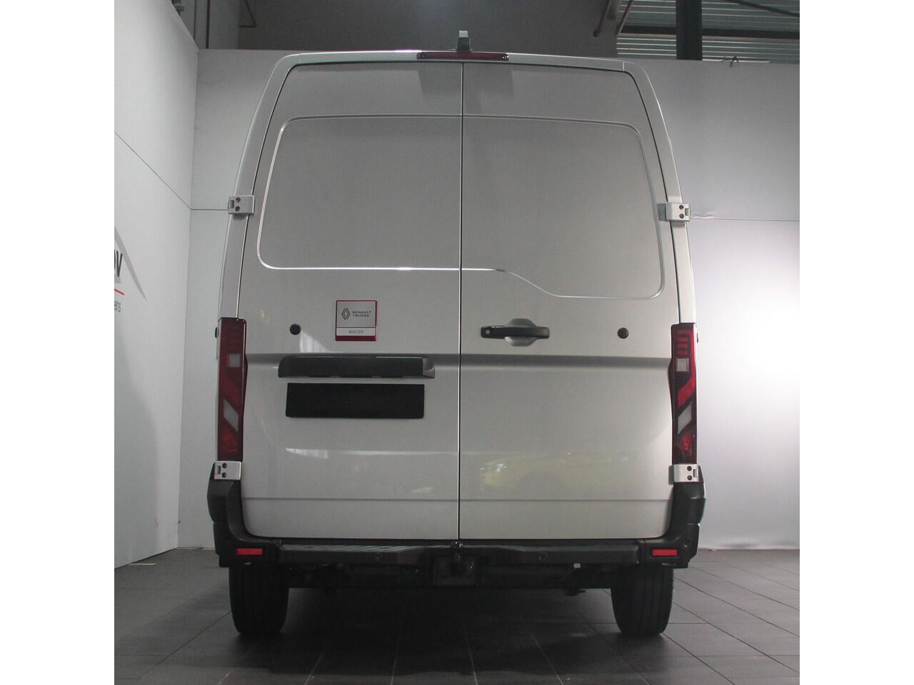 Renault MASTER T35 2.0 dCi 150 L3H2 Red Van - BPM vrij! - Camera / Sensoren / Carplay