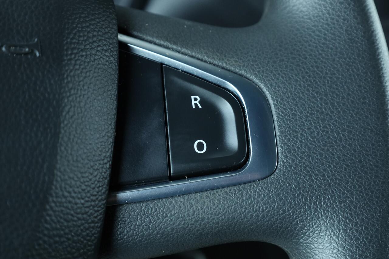 Renault MASTER T35 2.3 dCi 135 L3H2 Comfort | Navi | Airco | Cruise