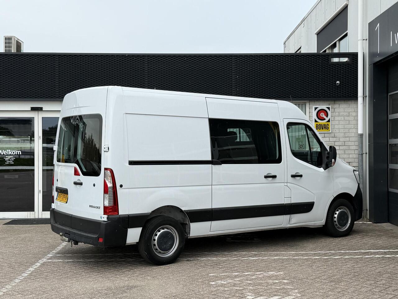 Renault MASTER T33 2.3 dCi 135 L2H2 Comfort | Trekhaak | Navigatie | DAB | Airco | Parkeersensoren | BT-Telefoonfunctie |