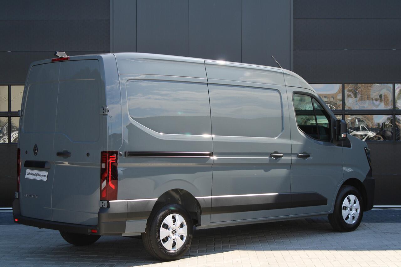 Renault MASTER T35 2.0 dCi 170pk L2H2 Extra - 2x Schuifdeur - Navigatie - Blind Spot - Camera - Stoelverwarming - Verwarmde voorruit - Rijklaar