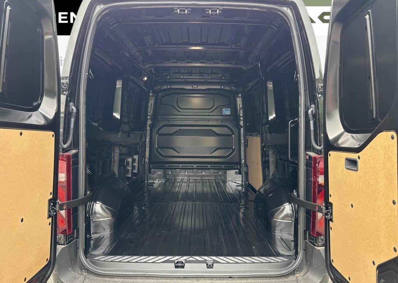 Renault MASTER T35 2.0 dCi 150 L2H2 Extra