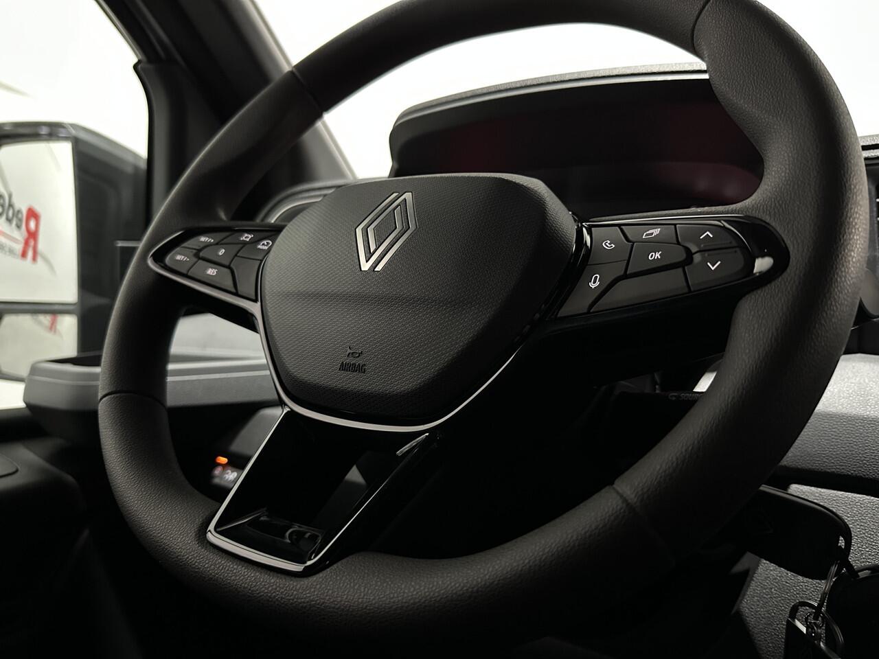 Renault MASTER T35 2.0 dCi 150 L3H2 Red Van - BPM vrij! - Camera / Sensoren / Carplay