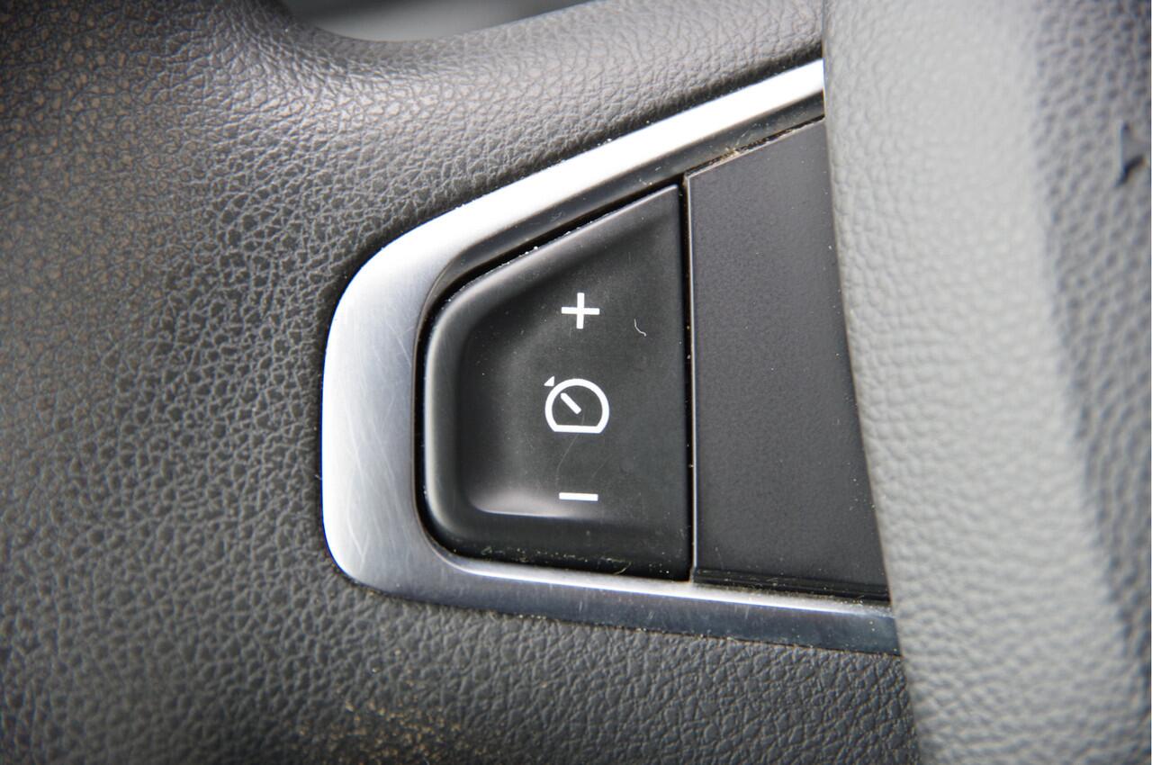 Renault MASTER T35 2.3 dCi 150PK L2H2 RED, DC-7P, 3.5T TREKHAAK, CAMERA, CRUISE, NAVI, AIRCO, PARKEERSENSOREN, NL AUTO, NAP, DUBBELE CABINE