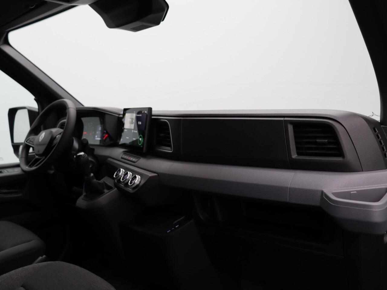 Renault MASTER T35 2.0 dCi 130 L2H2 Advance Inclusief laadruimte betimmering BPM vrij