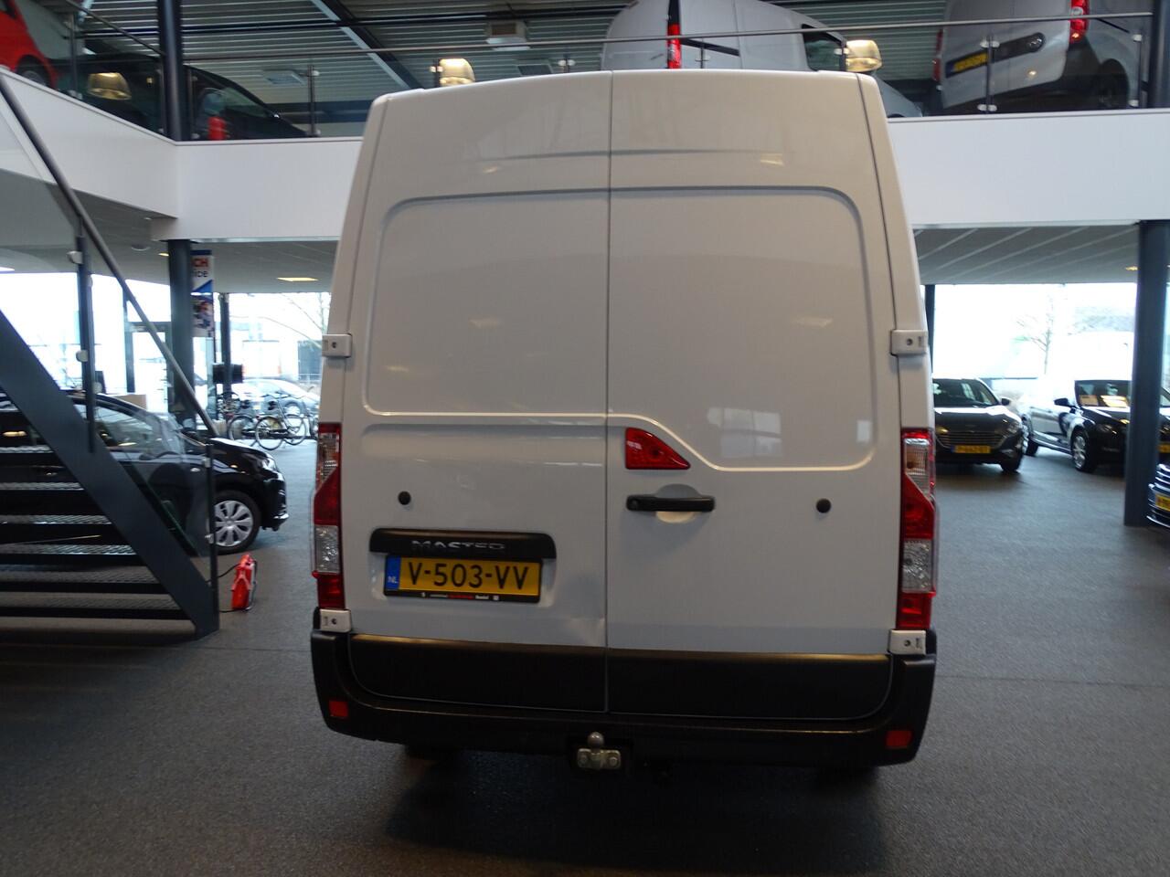 Renault MASTER T35 2.3 dCi L2H2 Energy