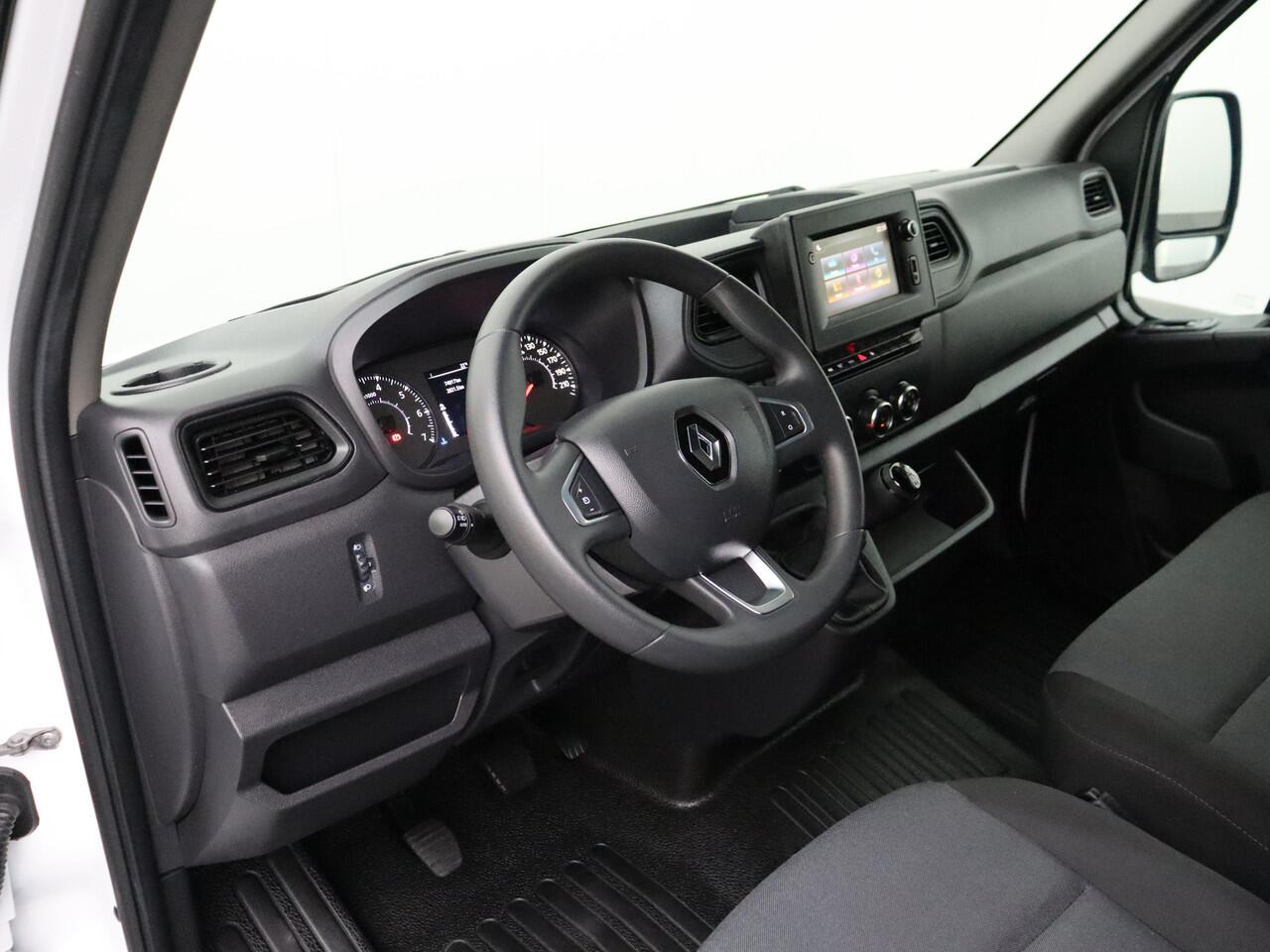 Renault MASTER 2.3DCI 145PK Bakwagen+Laadklep | 4.68 Mtr Laadlengte | Multimedia | Airco | Cruise | 3-Persoons