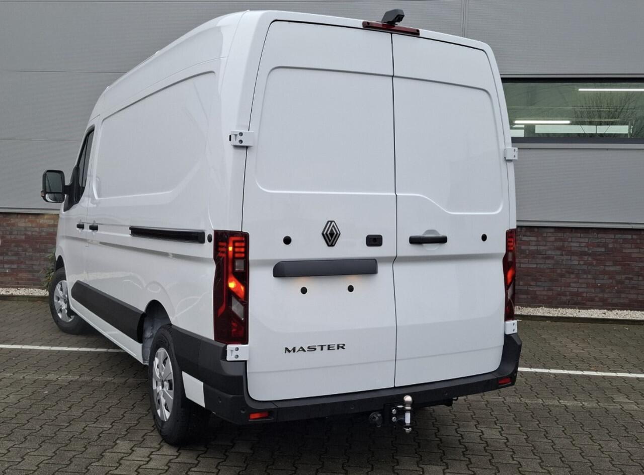 Renault MASTER T35 2.0 dCi 170 L2H2 Extra Laadruimte betimmering / 2 keer schuifdeur / Trekhaak / All season