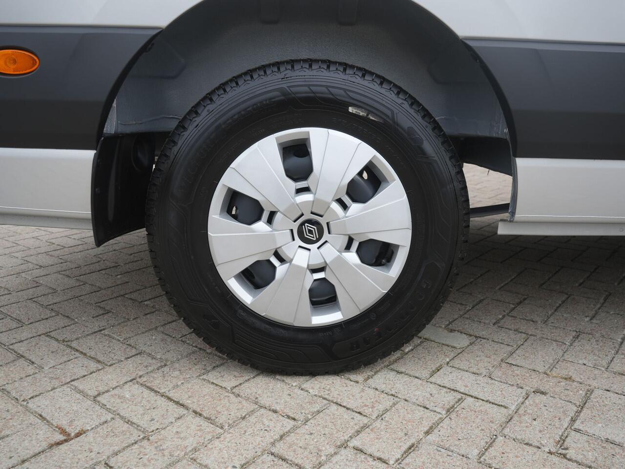 Renault MASTER T35 2.0 dCi 170 L3H2 Extra - VOORRAADVOORDEEL - All Seasonbanden - Achteruitrijcamera - Stoelverwarming - Cruise Control - Trekhaak