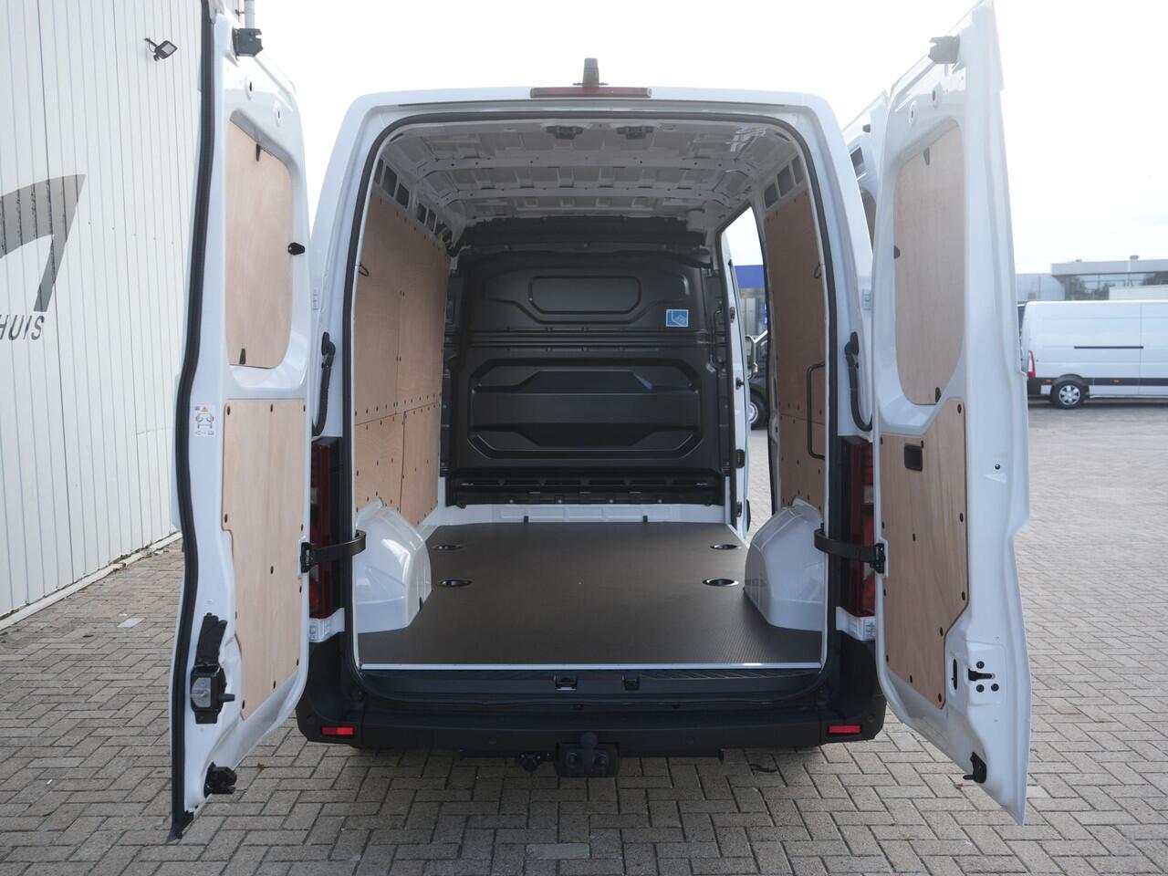Renault MASTER T35 2.0 dCi 130 L2H2 Advance - Occasion Lease vanaf ¤579 p/m - VOORRAADVOORDEEL - All Seasonbanden - Achteruitrijcamera - Cruise Control - Apple Carplay/Android Auto