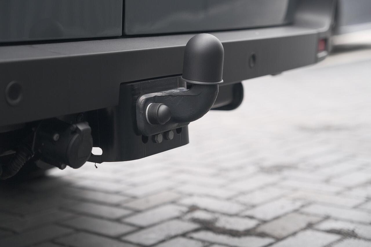 Renault MASTER T35 2.0 dCi 150 L2H2 Extra | Trekhaak | Camera | Vloerplaat | Apple Carplay