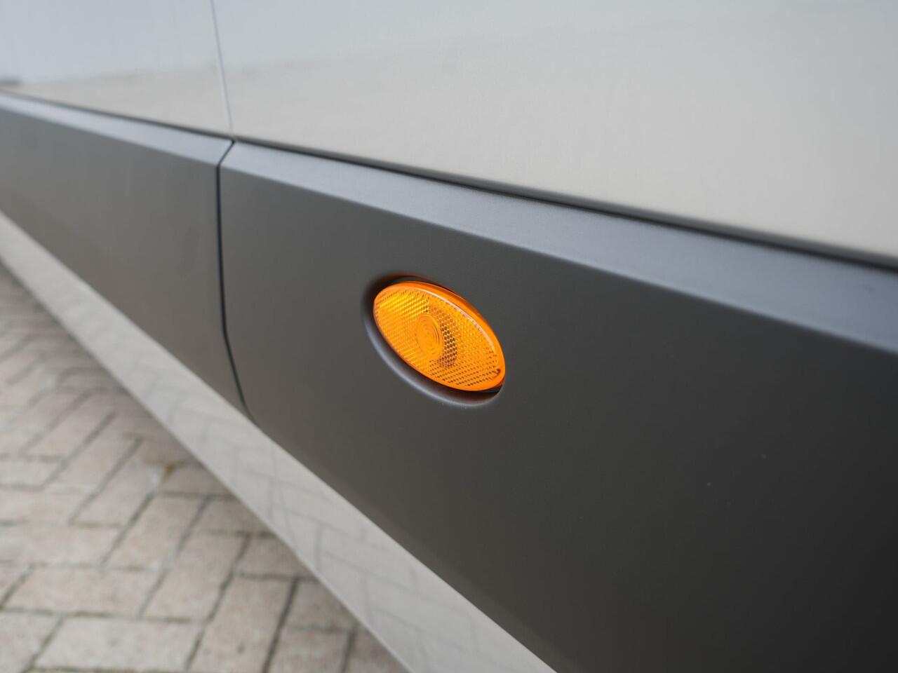 Renault MASTER T35 2.0 dCi 170 L3H2 Extra - VOORRAADVOORDEEL - All Seasonbanden - Achteruitrijcamera - Stoelverwarming - Cruise Control - Trekhaak