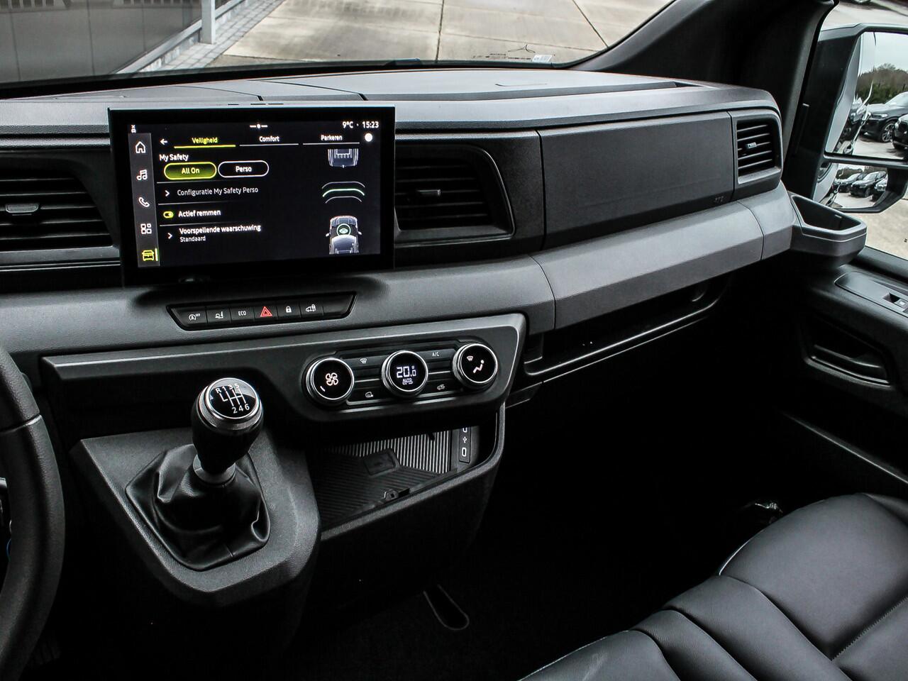 Renault MASTER T35 2.0 dCi 170PK Dubbele Cabine L2H2 | BPM VRIJ! | 2X SCHUIFDEUR | BLIND SPOT | CAMERA | STOELVERWARMING | TREKHAAK |