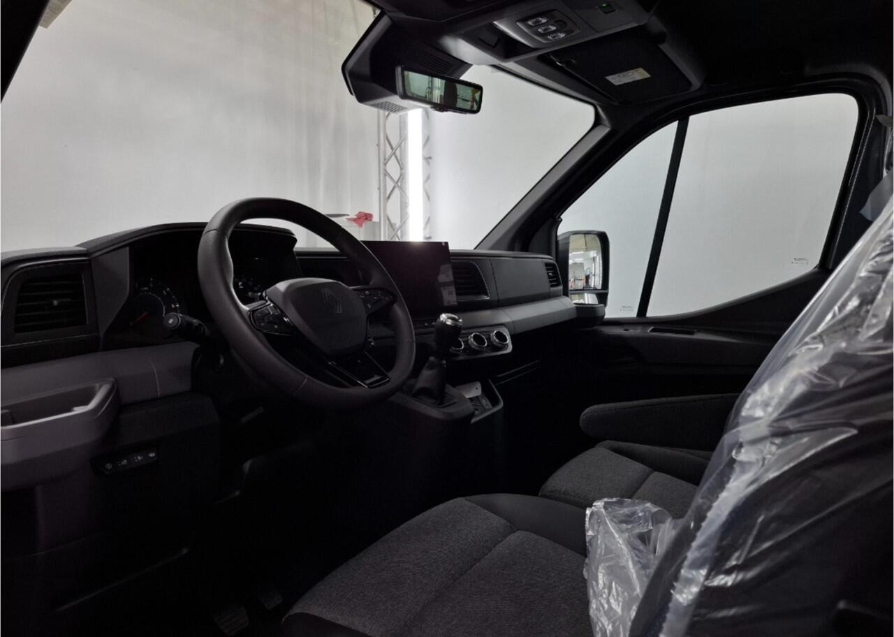 Renault MASTER T35 2.0 dCi 170 L2H2 Extra 2 keer schuifdeur / Laadruimte pakket / Trekhaak / All season