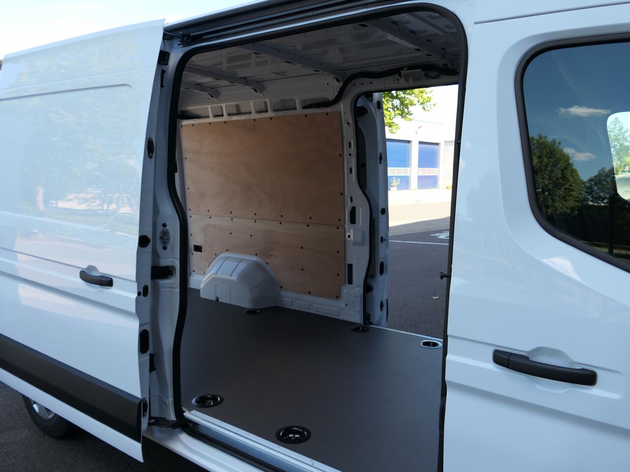 Renault MASTER T35 2.0 dCi 170 L3H2 Extra 2x Schuifdeur, Voorruitverwarmd, TH, Betimmering, All Seasons