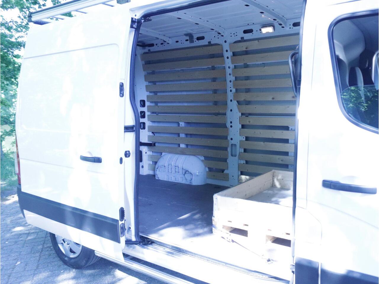 Renault MASTER T35 2.3 dCi 180 L2H2 Energy Work Edition Imperial/Trekhaak/Camera