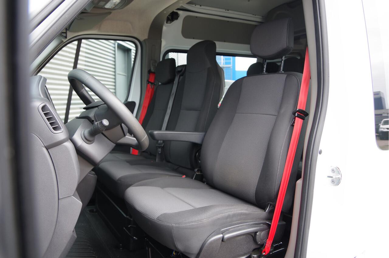 Renault MASTER T35 2.3 dCi 150PK L2H2 RED, DC-7P, 3.5T TREKHAAK, CAMERA, CRUISE, NAVI, AIRCO, PARKEERSENSOREN, NL AUTO, NAP, DUBBELE CABINE