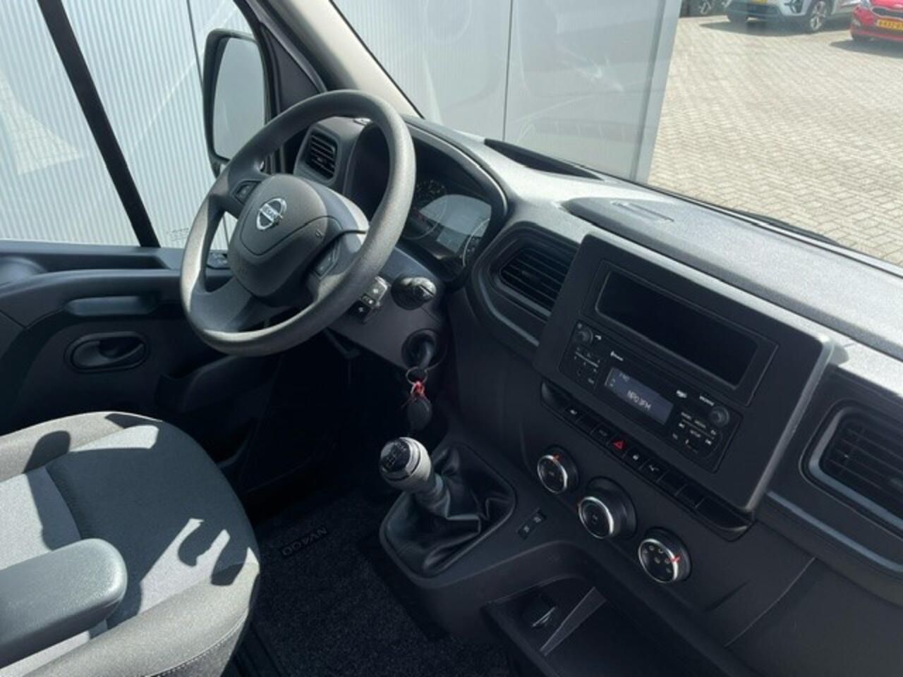 Renault MASTER 2.3 dCi 135 L2H2 Comfort ( Nissan Interstar) Airco, Cruise Control, Parkeersensoren, Radio, Blue Tooth, Laadruimte betimmering en vloer
