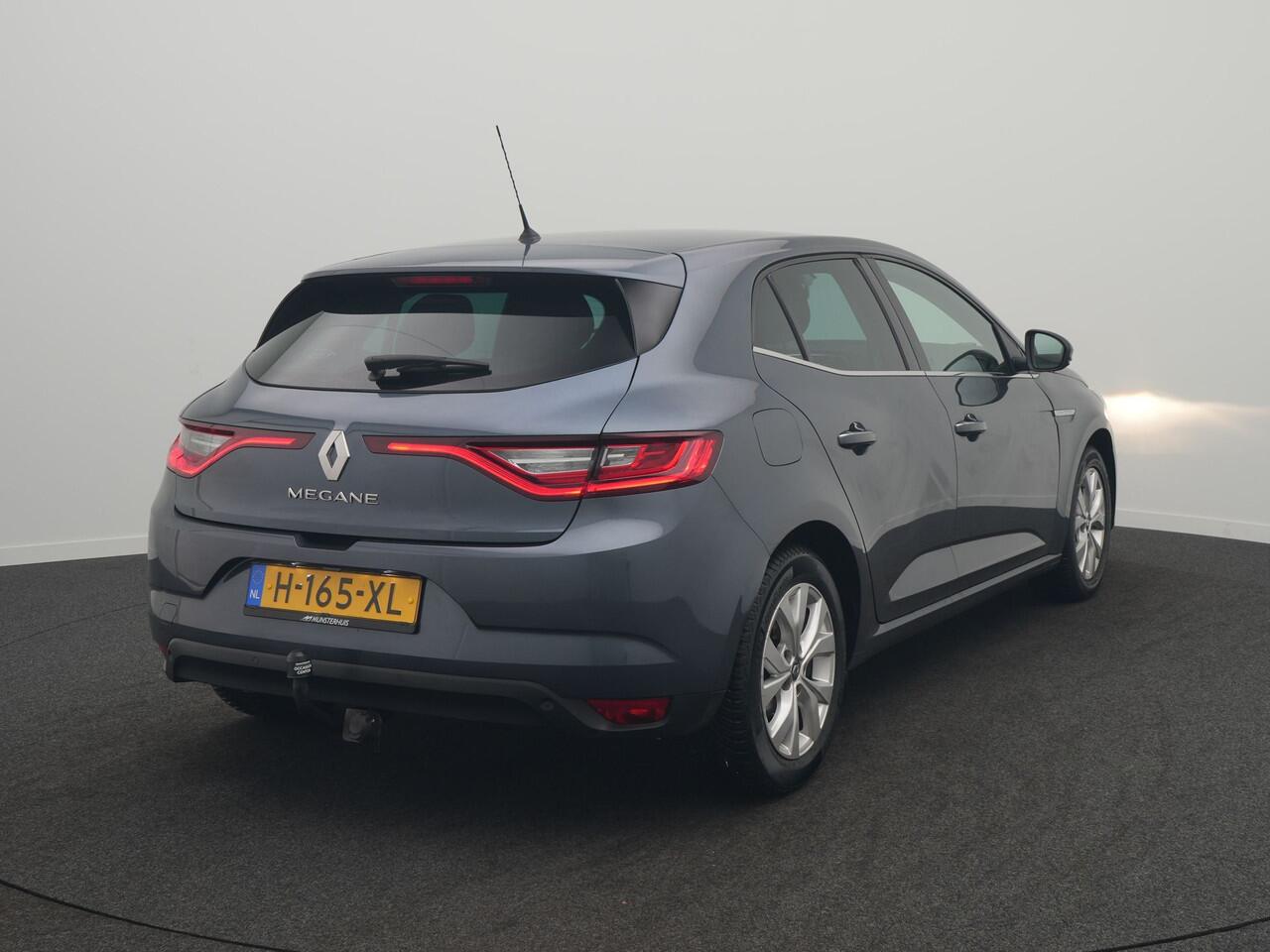 Renault MEGANE TCe 115 Limited - Occasional Lease vanaf ¤674 p/m - RIJKLAARPRIJS - All Seasonbanden - Cruise Control - Trekhaak