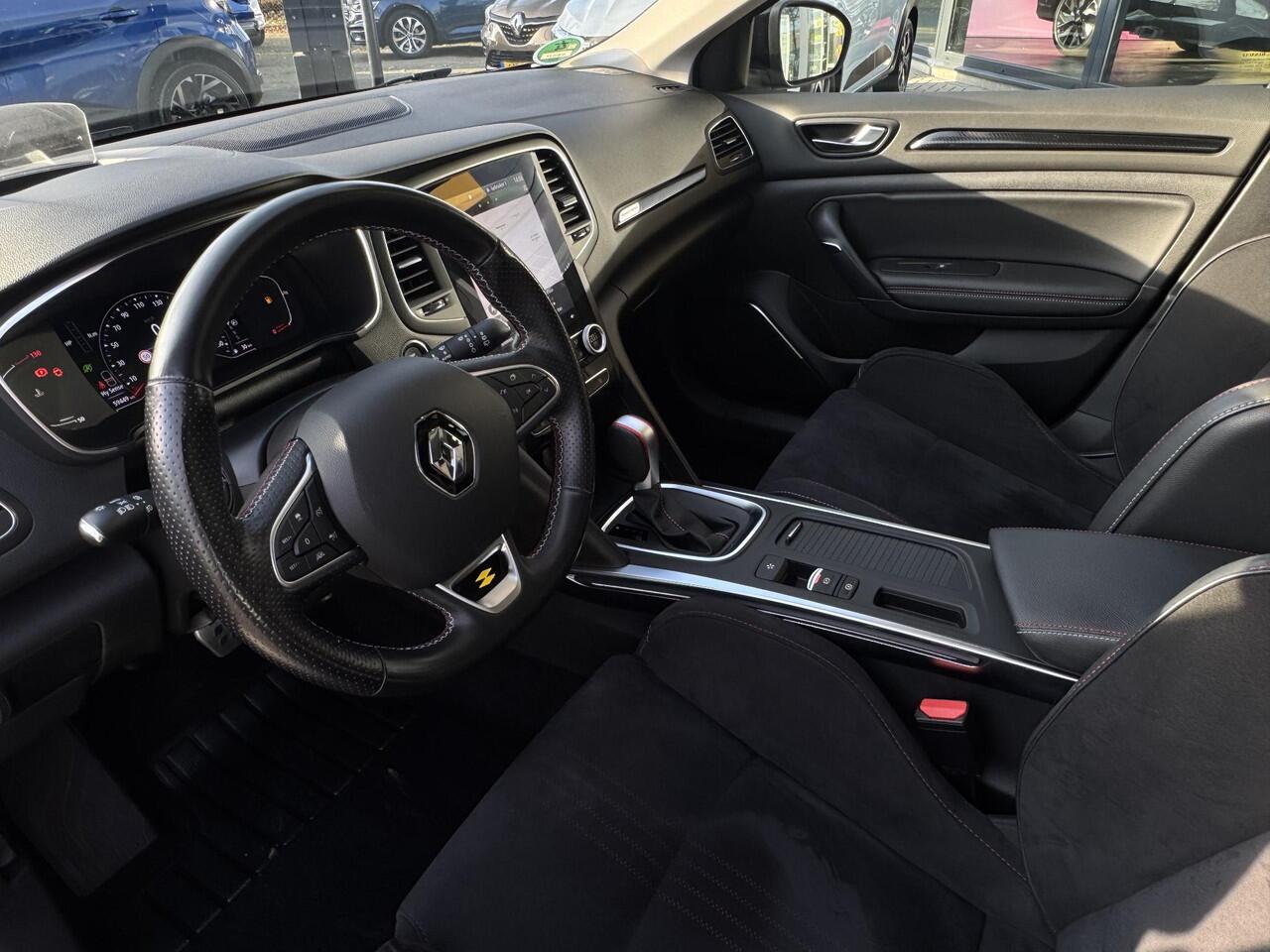 Renault MEGANE Estate TCe 160 EDC R.S. Line | Automaat | NL-Auto | 1e eigenaar | Dealer onderhouden |