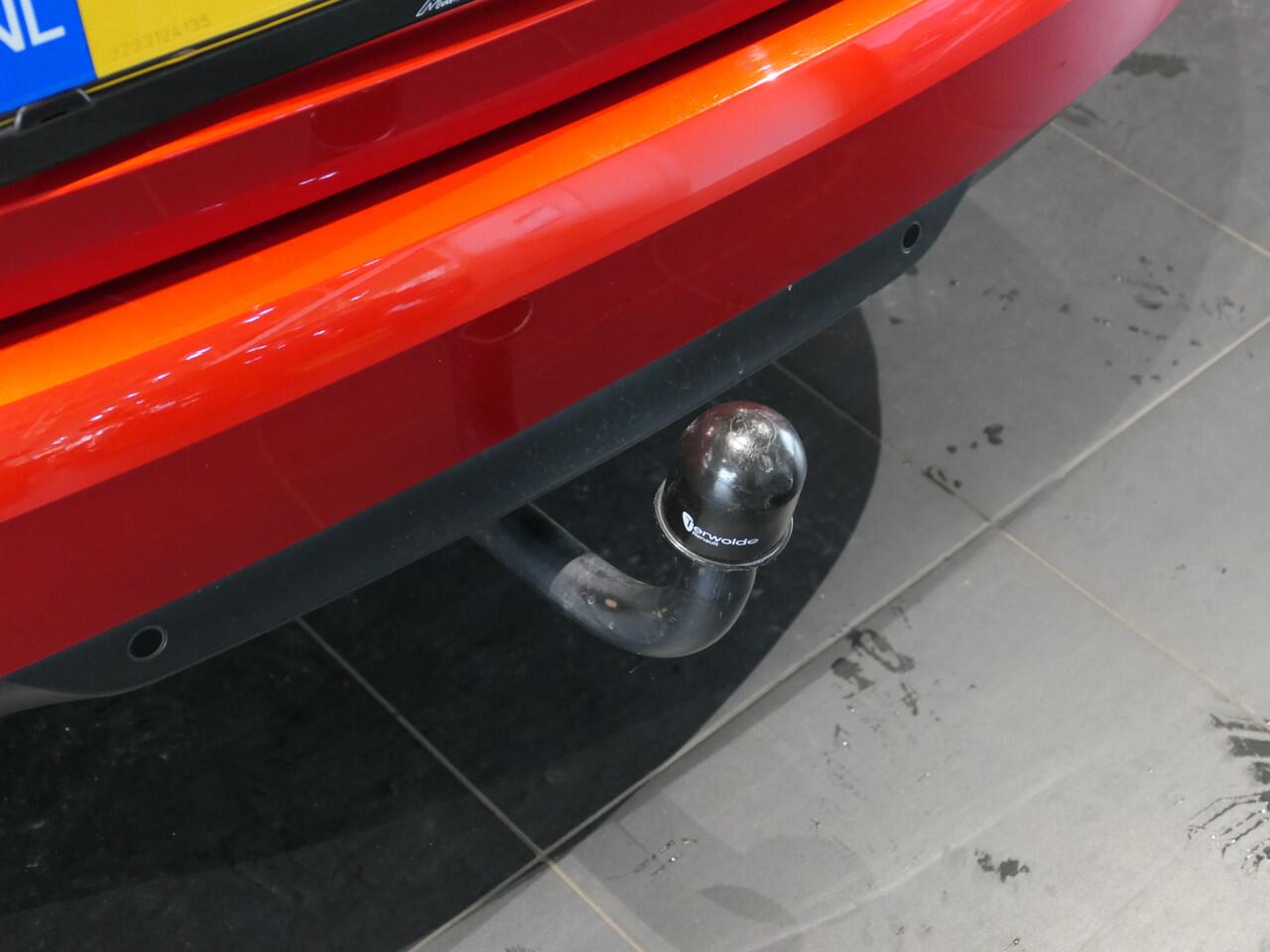 Renault MEGANE Estate 1.3 TCe 140 Techno - Occasion Lease vanaf ¤474 p/m - *AUTOMAAT*- Cruise - camera - sensor v+a - navi - bluetooth