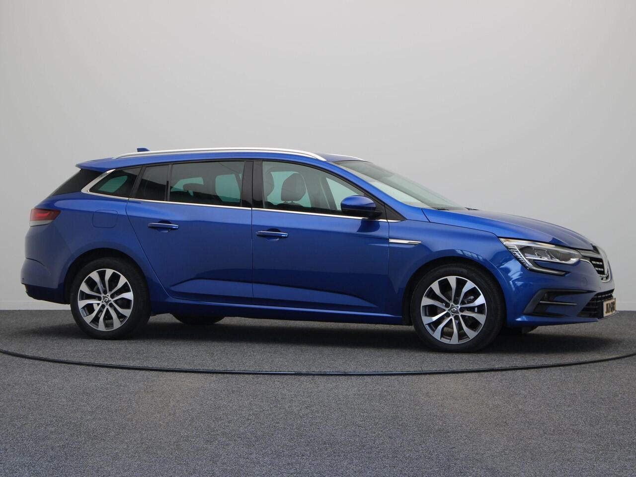 Renault MEGANE Estate TCe 140pk Techno | Stoel- en stuurwielverwarming | Geremd 1700kg | Achteruitrijcamera |