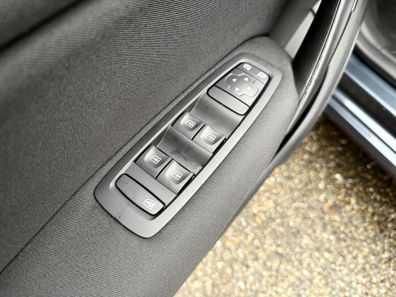 Renault MEGANE Estate 1.3 TCe 140 Equilibre NL-auto, BTW-auto