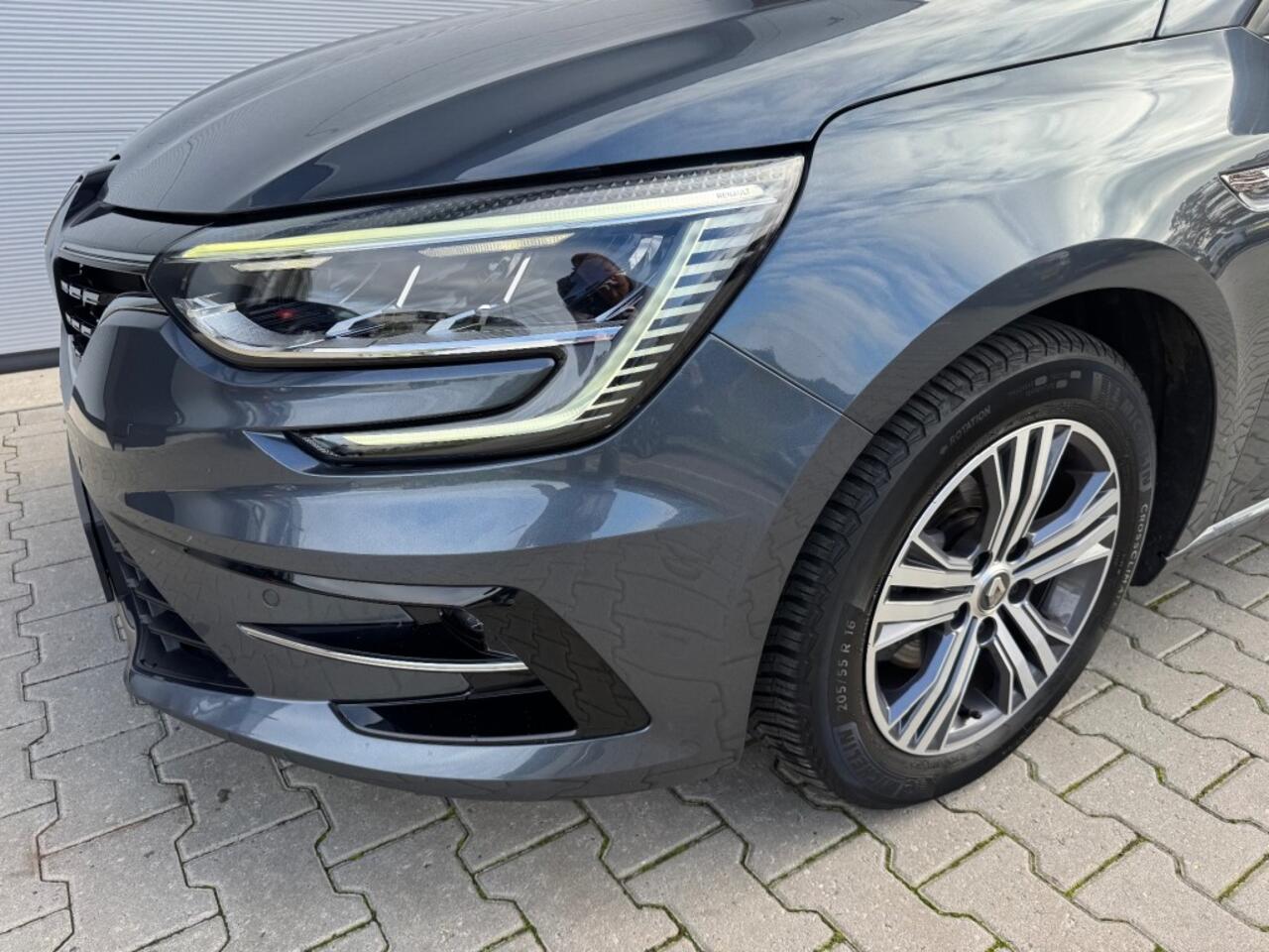 Renault MEGANE 1.3 TCE INTENS / Automaat / Trekhaak / NAP / 51589 KM / Dealer onderhouden.