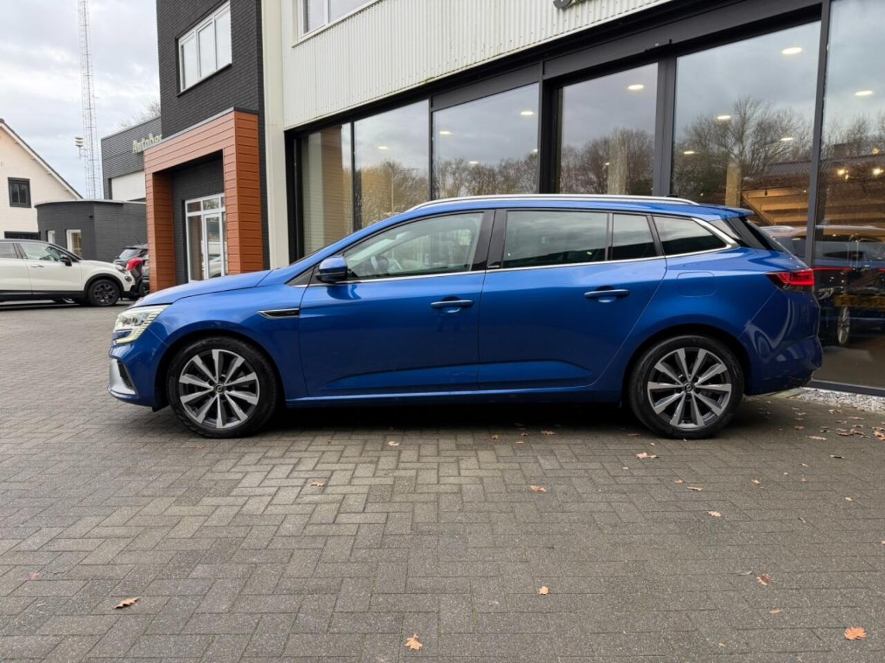 Renault MEGANE 1.6 E-Tech Hybrid 160 R.S. Line,LED,Digi Dash,Gr.Navi,Camera,Lane Ass.,Clima,Carplay