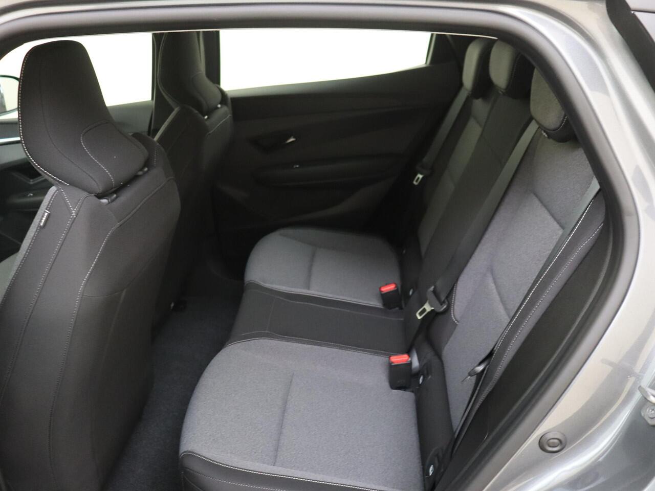 Renault MEGANE E-Tech EV60 Optimum Charge Equilibre 220PK | Achteruitrijcamera | Parkeersensoren Achter | AppleCarplay & AndroidAuto | Lane Assist | Bluetooth | Lichtmetalen Velgen | Led Verlichting |