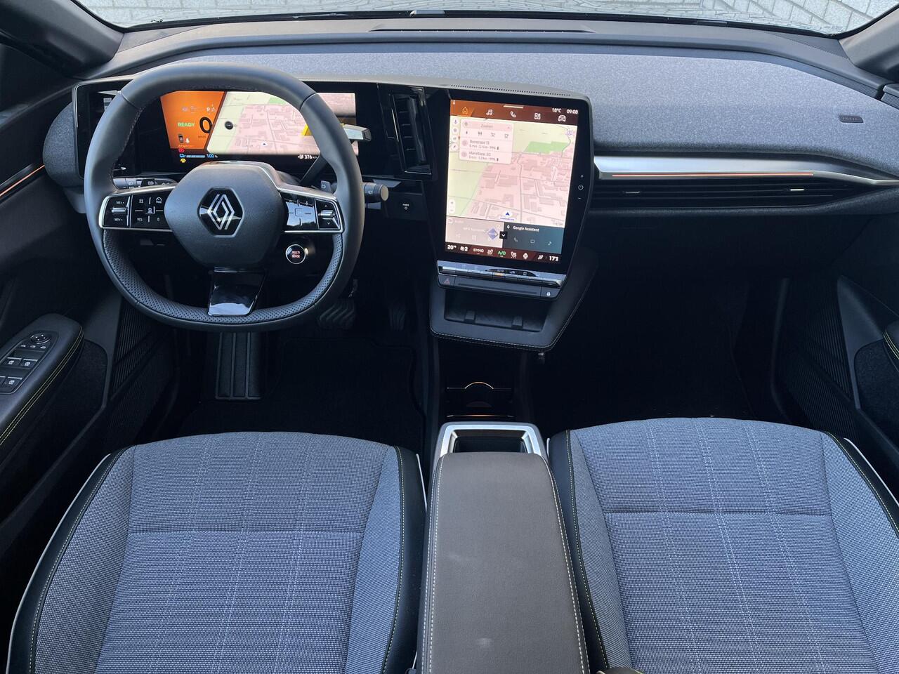 Renault MEGANE E-Tech Comfort Range Techno 60 kWh | PACK WINTER TECHNO | PACK ADVANCED DRIVE ASSIST & AUGMENTED VISION | ELEK. VERW. STUURWIEL | Demo 10-2025 Leverbaar