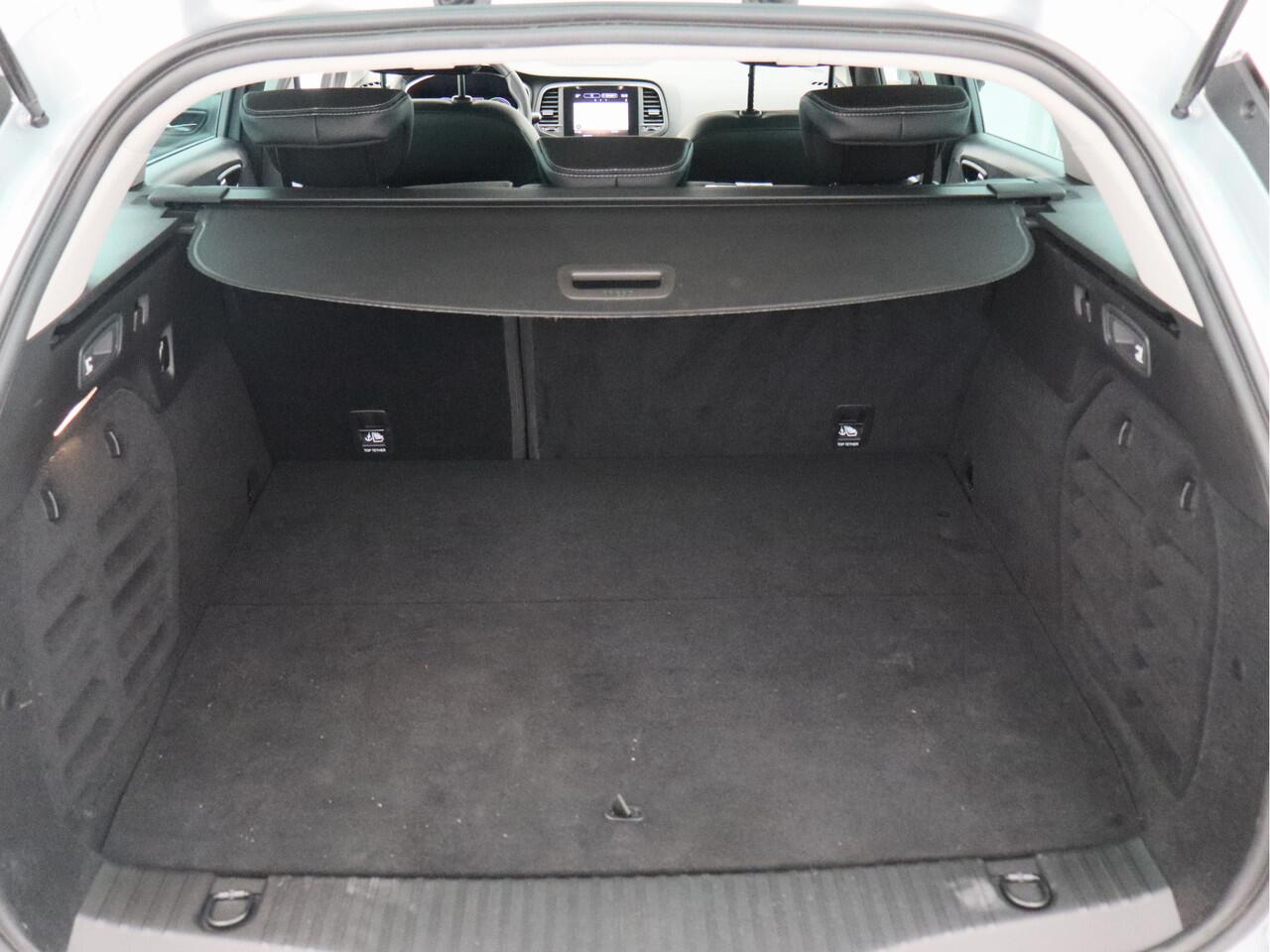 Renault MEGANE Estate 1.6 E-Tech Plug-In Hybrid 160 Intens/ lage km/ zeer mooi!