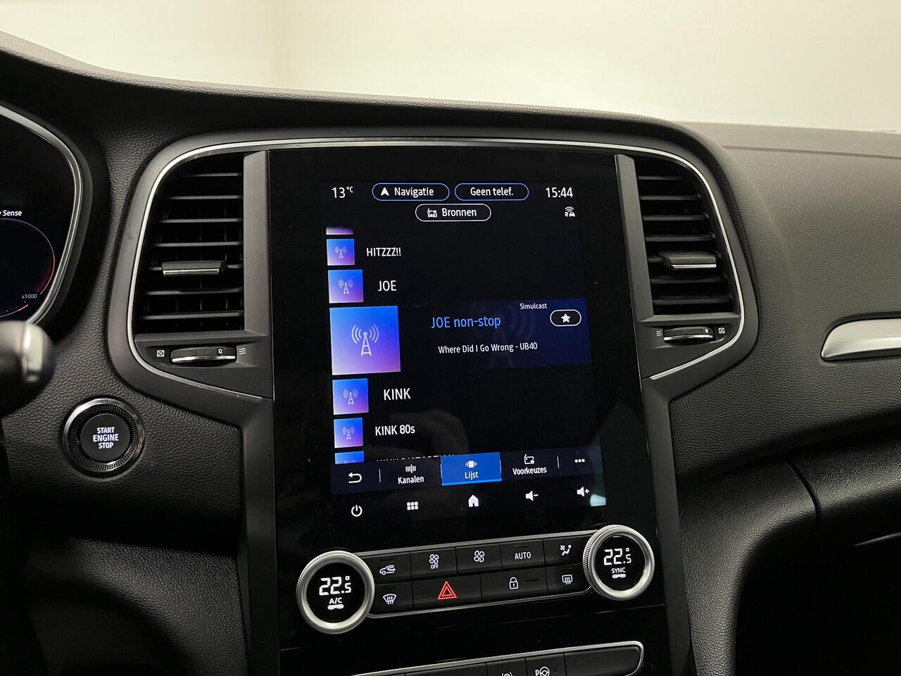 Renault MEGANE Estate 1.3 TCe 140 EDC Techno | Trekhaak | Dodehoekdetectie | Camera | Keyless | Carplay |