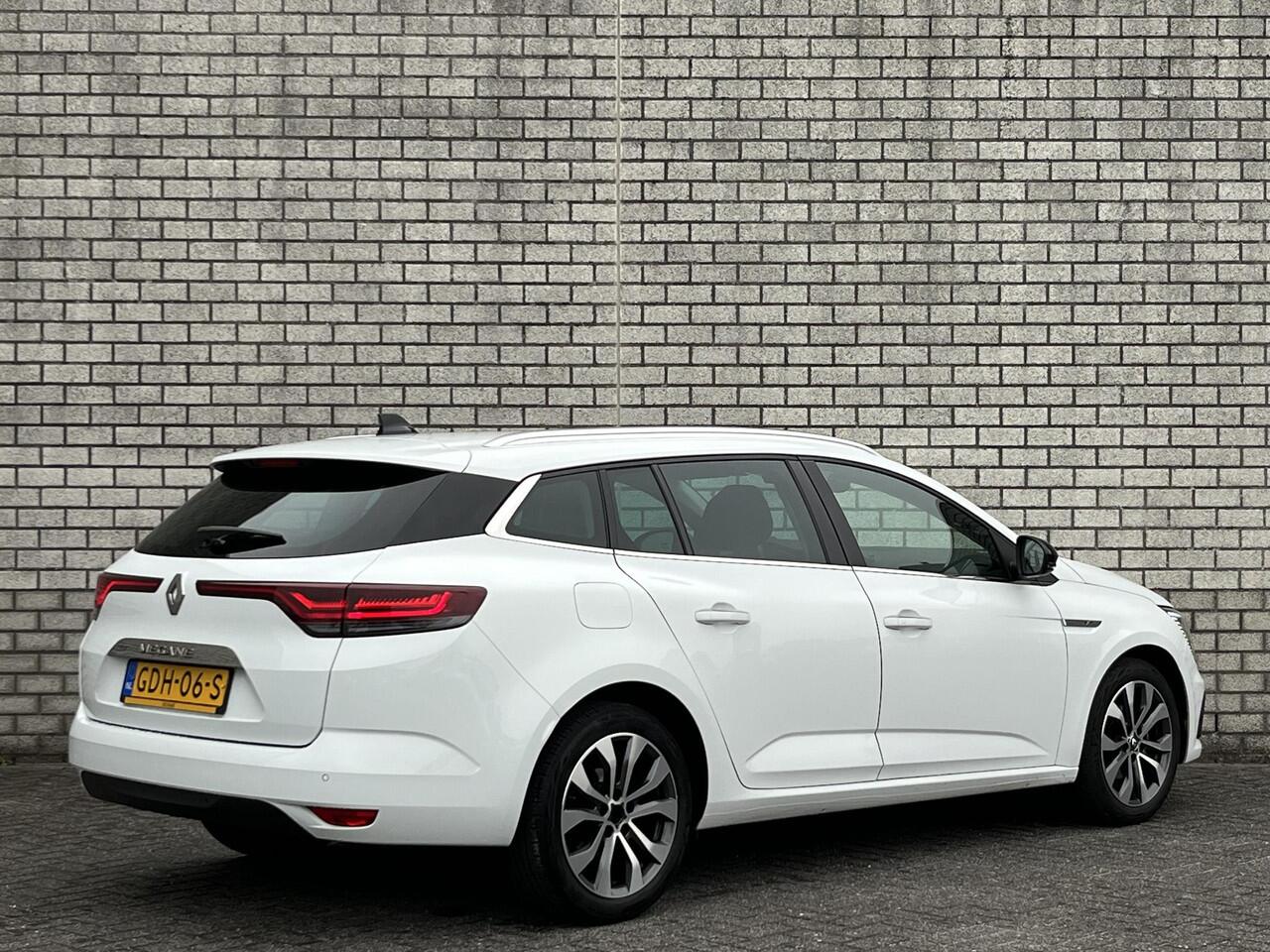Renault MEGANE Estate 1.3 TCe EDC 140 Automaat Techno | Stoel + stuurverwarming | Achteruitrijcamera | Apple CarPlay / Android Auto |