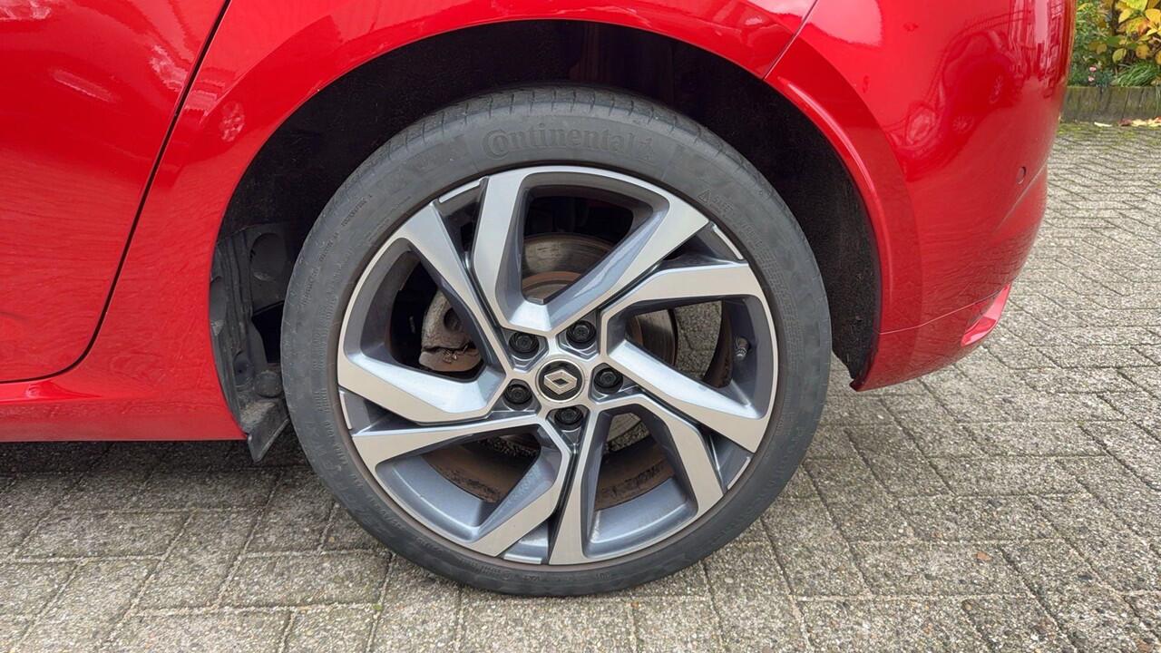 Renault MEGANE 1.6 E-Tech Plug-In Hybrid 160 R.S. Line