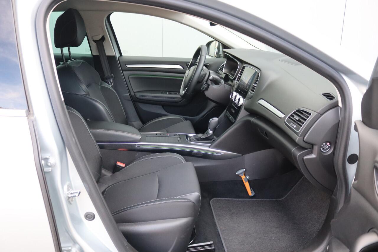 Renault MEGANE 1.3 TCe 140PK Automaat Intens Carplay-android/Parkeerhulp/Keyfree/Cruise-control