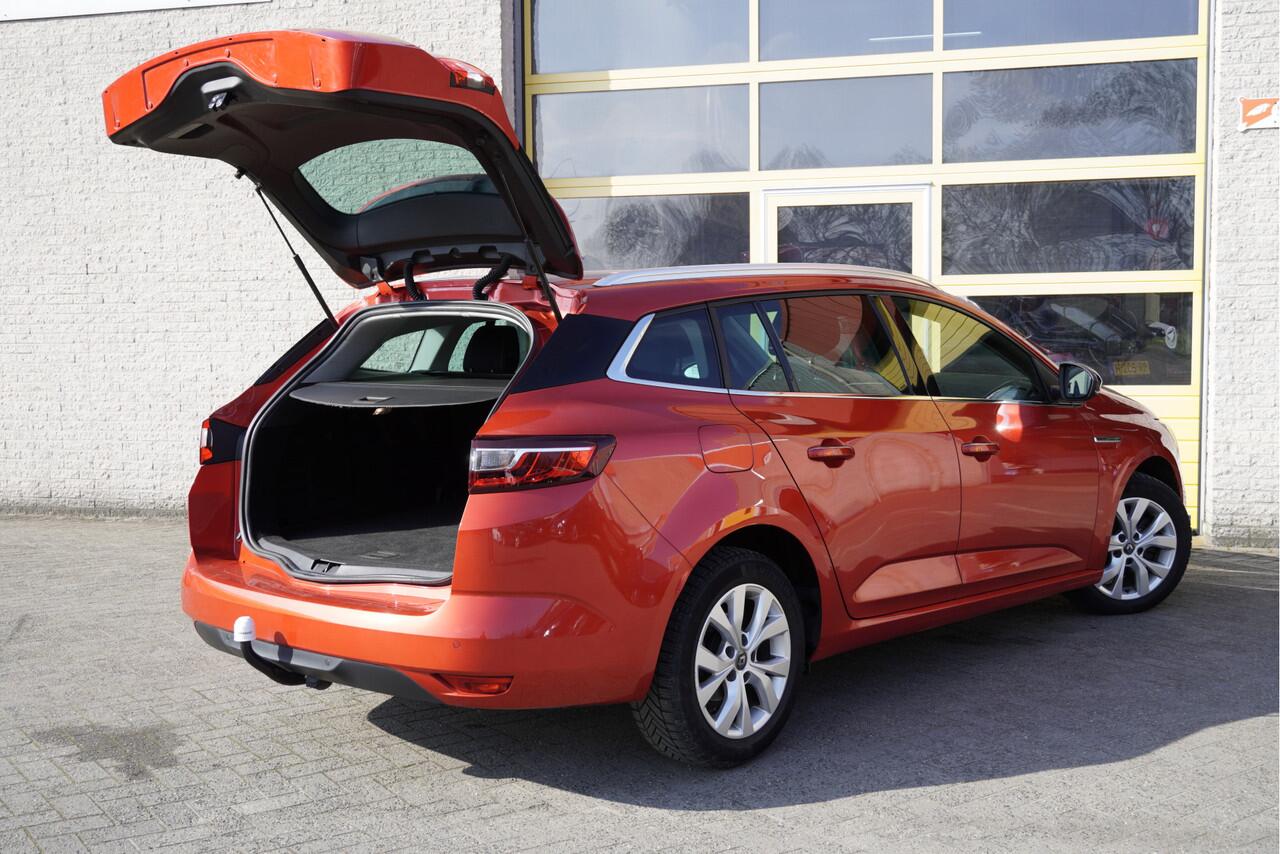 Renault MEGANE Estate 1.5 Blue dCi Limited BJ2019 Lmv 16" | Led | Pdc | Navi | Keyless entry | Trekhaak | Climate control | Cruise control | Extra getint glas