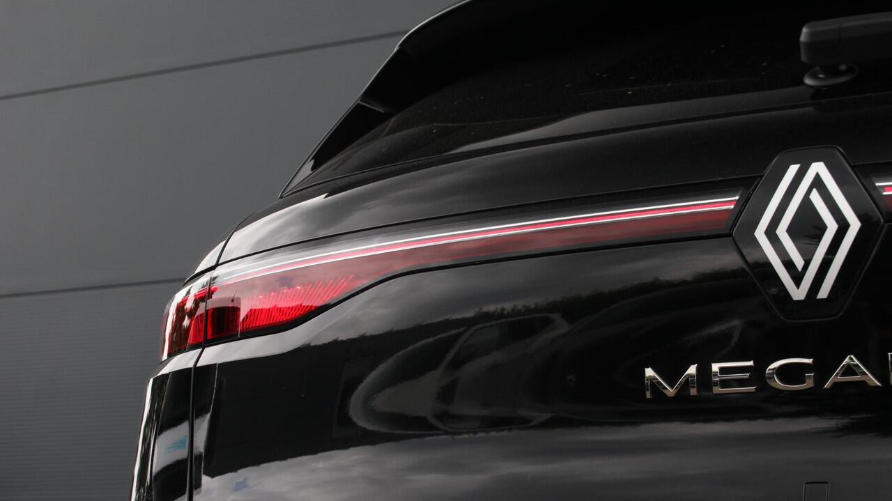 Renault MEGANE E-Tech EV60 Optimum Charge 220Pk Techno | Android & Apple Carplay| Camera Rondom | Harman Kardon | Spiegel Camera | Parkeer Assistentie